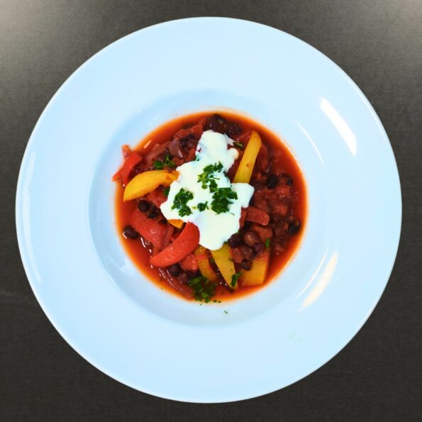 paprika, suppe mit kokosmilch,kidneybohnen