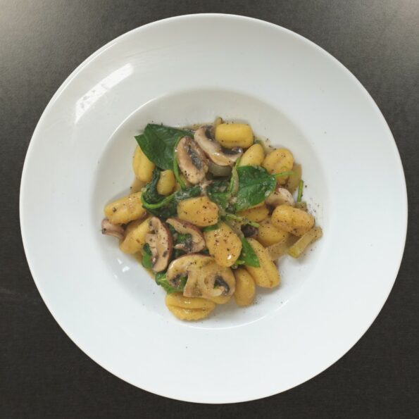 Vegane Gnocchi, mit Pilzen, Pfanne,Mandelmus,gesund, lecker